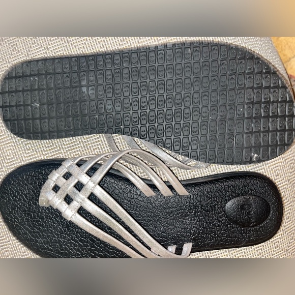 Sanuk flip flop - Picture 2 of 2